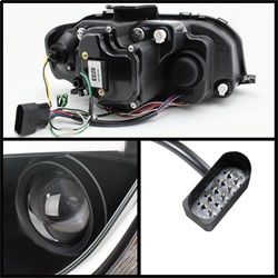 ( Spyder ) - Projector Headlights - Halogen Model Only ( Not Compatible with Xenon/HID Model ) - Light Tube - DRL - Black - High H1 (Included) - Low H7 (Included)